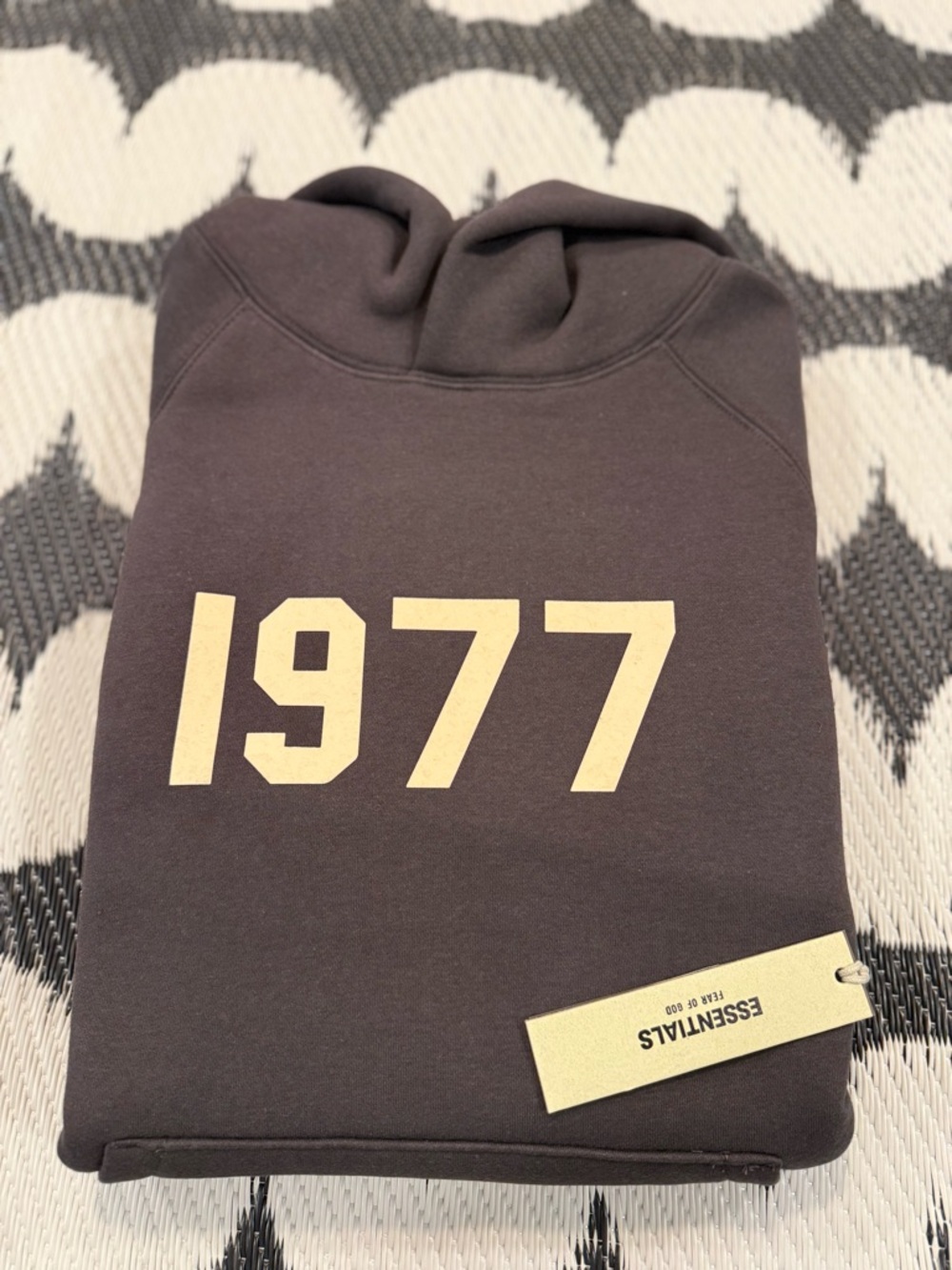 ESSENTIALS Men’s 1977 Crewneck Hoodie - Dark Brown with Cream Print